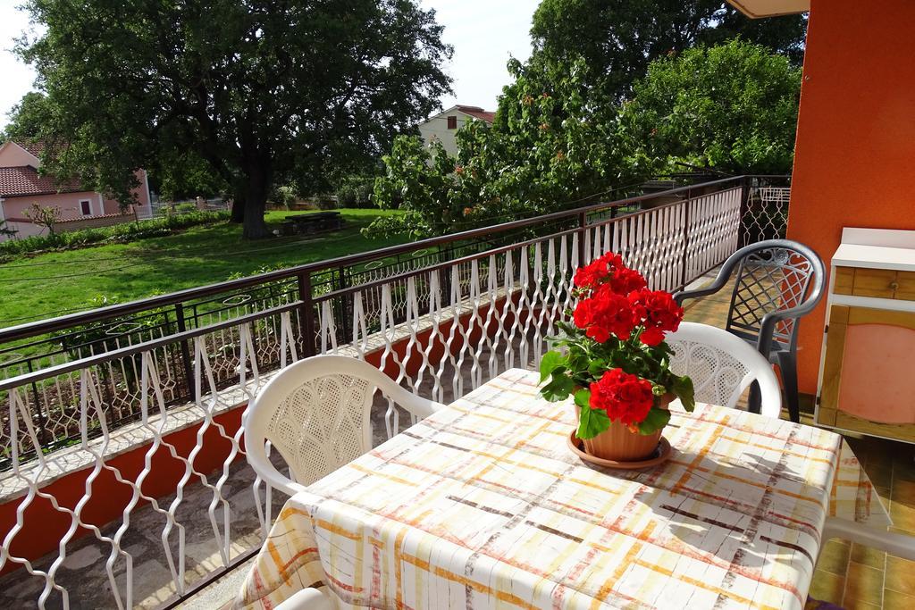 Apartment Parenzana Bibali 65 A 52460-Buje Ngoại thất bức ảnh