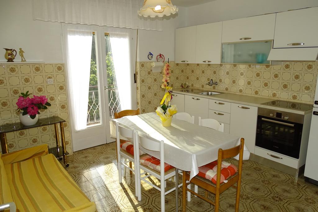 Apartment Parenzana Bibali 65 A 52460-Buje Ngoại thất bức ảnh